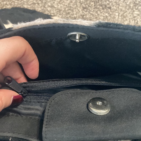 Cow-print Womens Handbag! - Picture 4 of 4